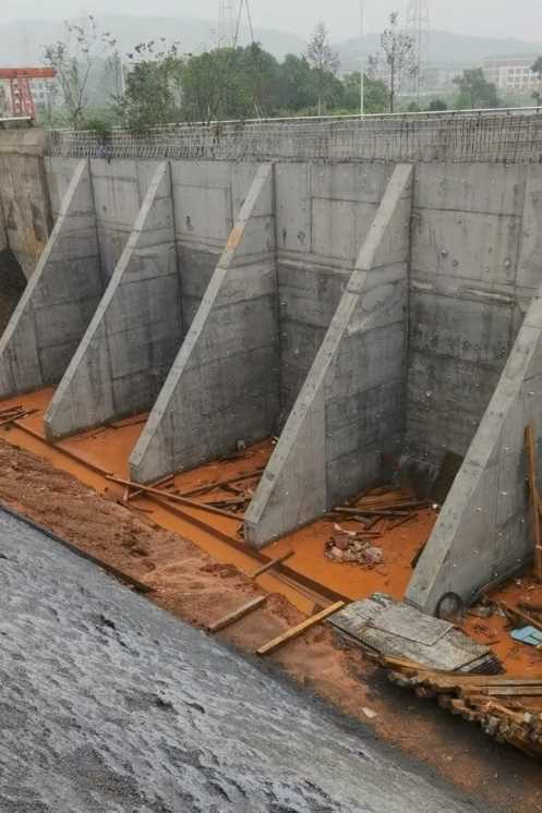 济宁金乡县锚杆式挡土墙